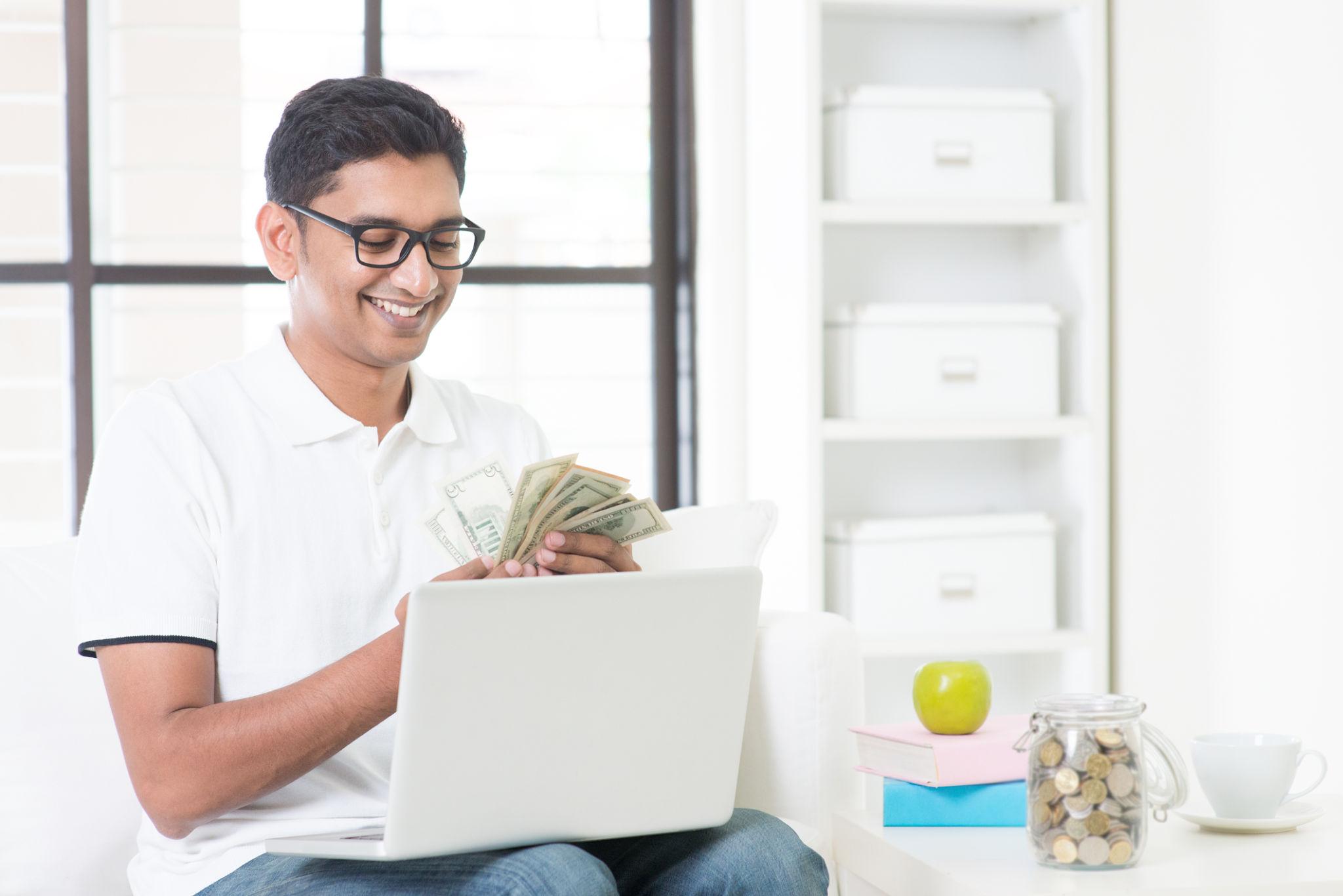 Easy Ways to Earn Money From the Internet in 2026: Beginner-Friendly Methods