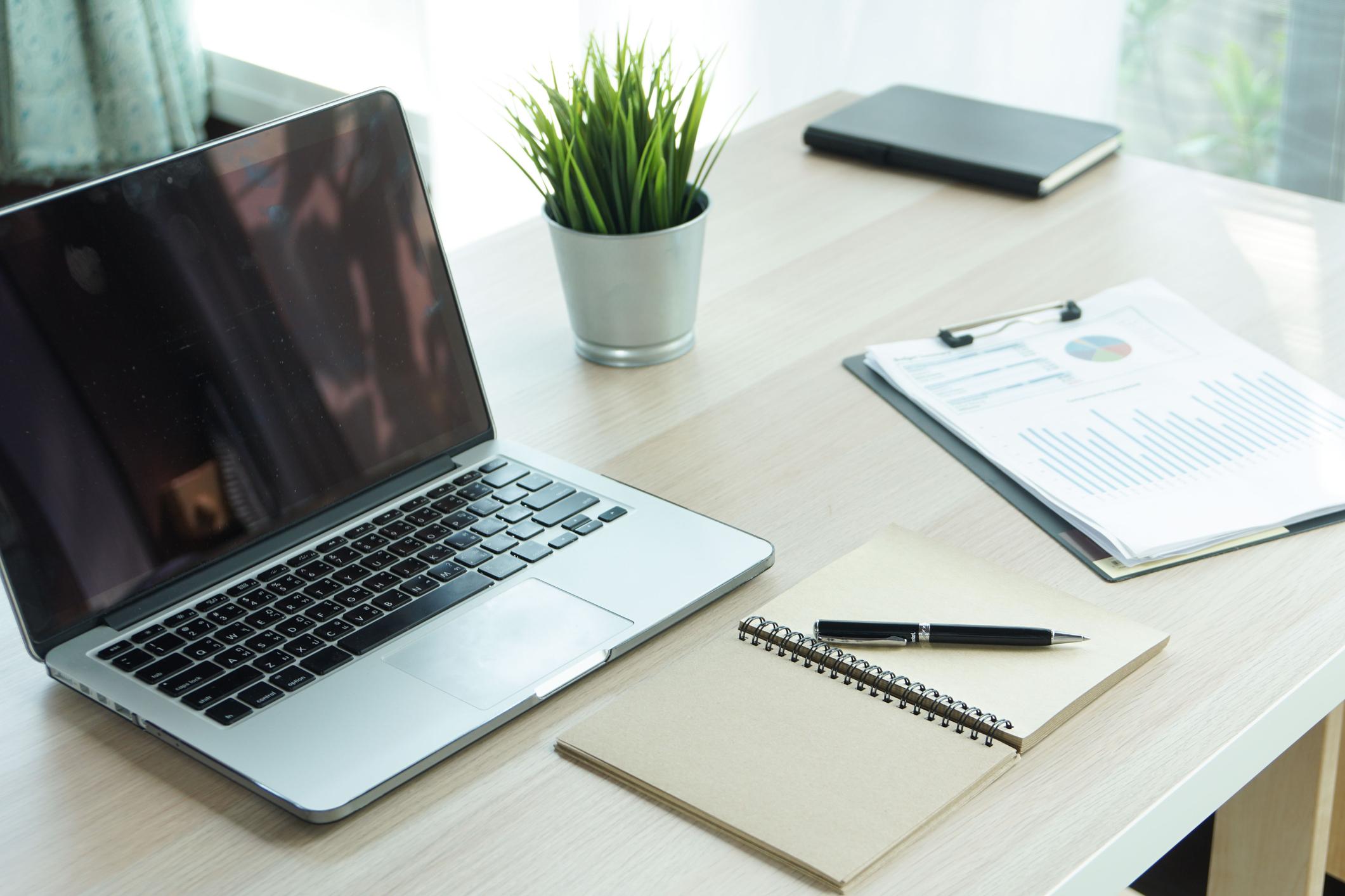The Lean Tech Entrepreneur: Bootstrapping Without Premium AI Subscriptions